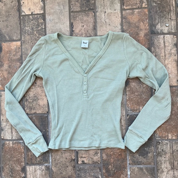Aritiza TNA thermal henley in sage green waffle button up v neck long sleeve XS - Picture 1 of 10
